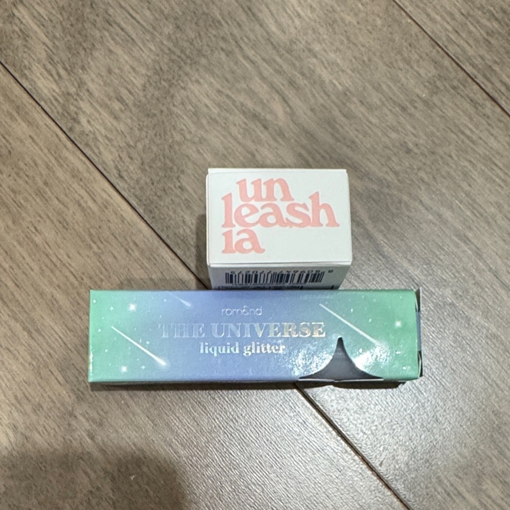 Rom&nd The Universe Liquid Glitter & Unleasha No4 Glitter